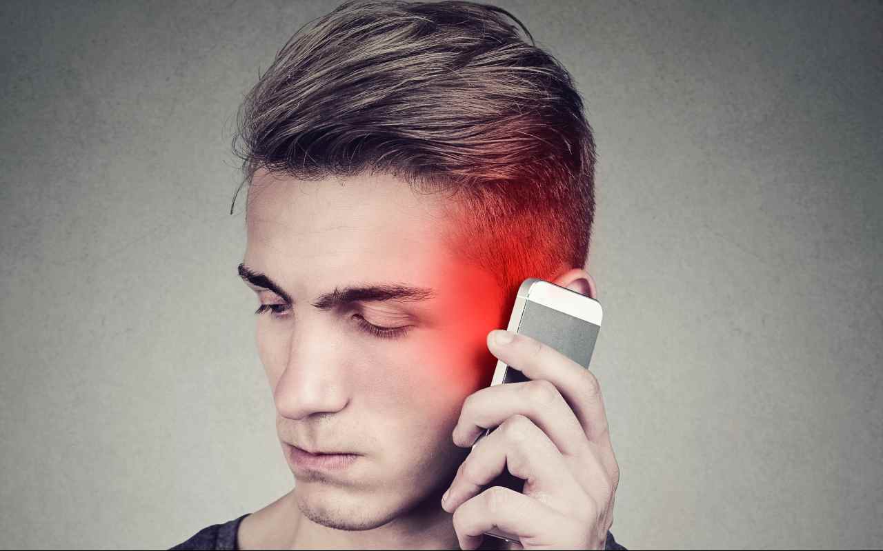 Alarma de radiación de teléfono inteligente, este teléfono está en gran peligro para nuestra salud