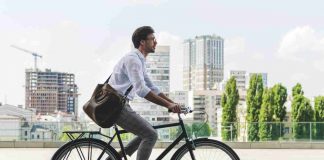 andare a lavoro in bicicletta