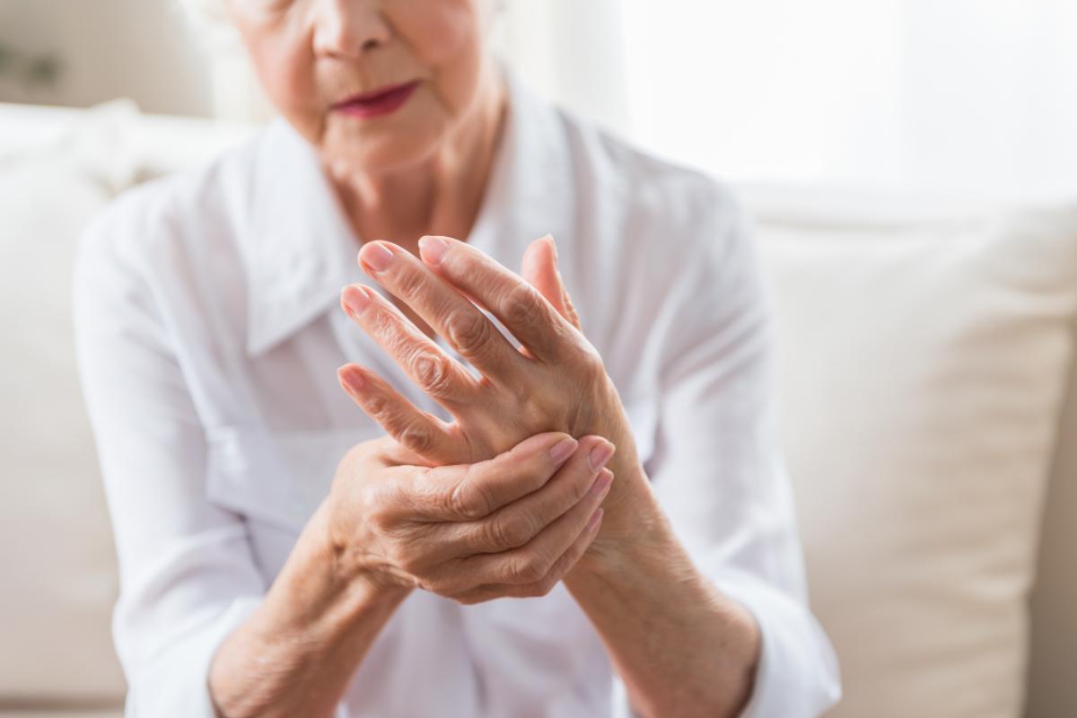 Come riconoscere i sintomi dell' Artrite reumatoide attraverso la pelle