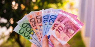 assegno di 525 euro al mese