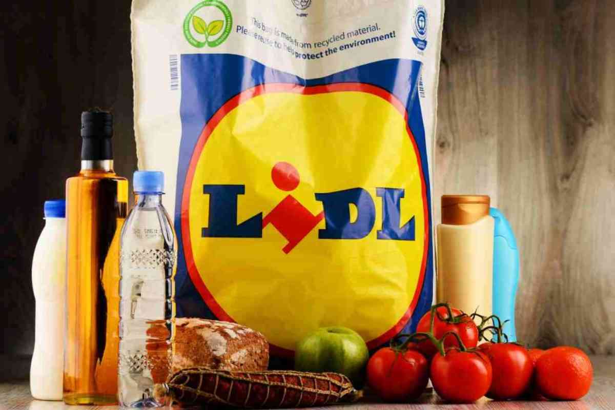 Prodotti alimentari e busta LIDL