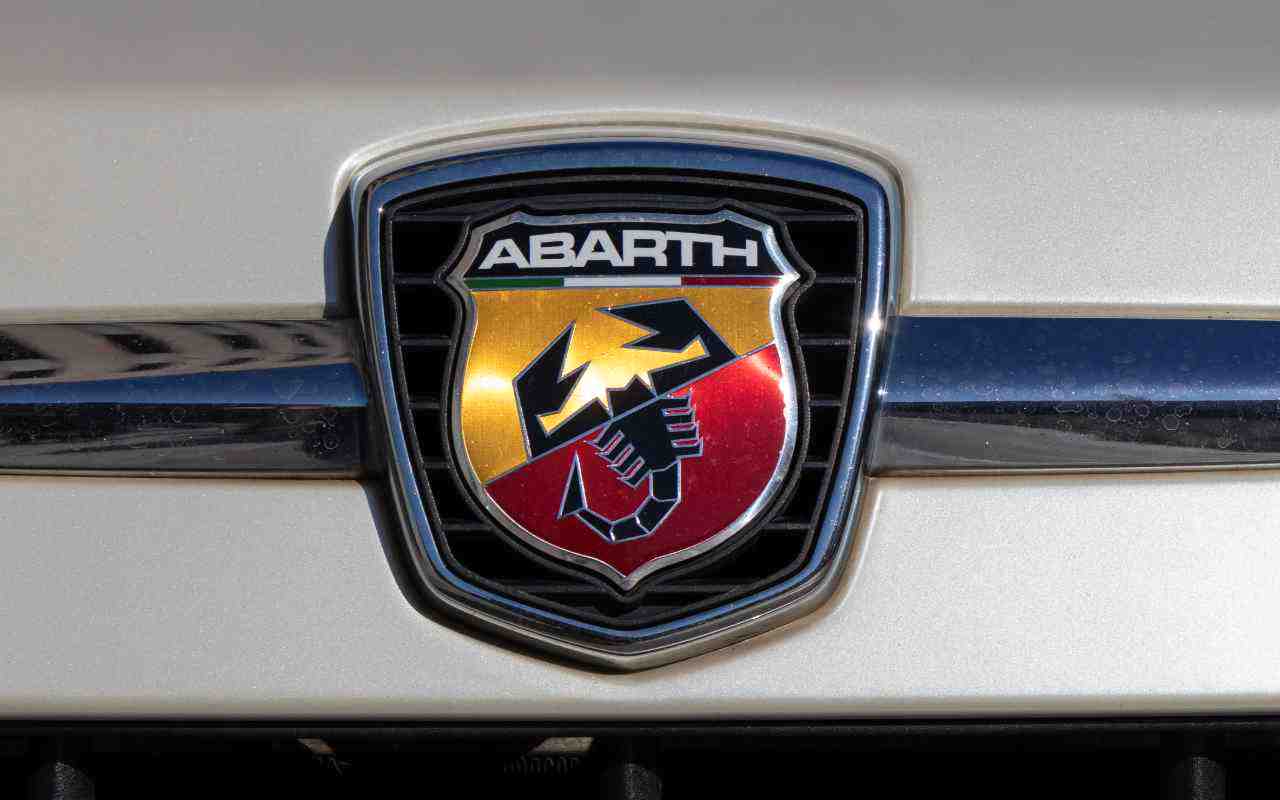 Fiat Abarth Logo (Adobe Stock)