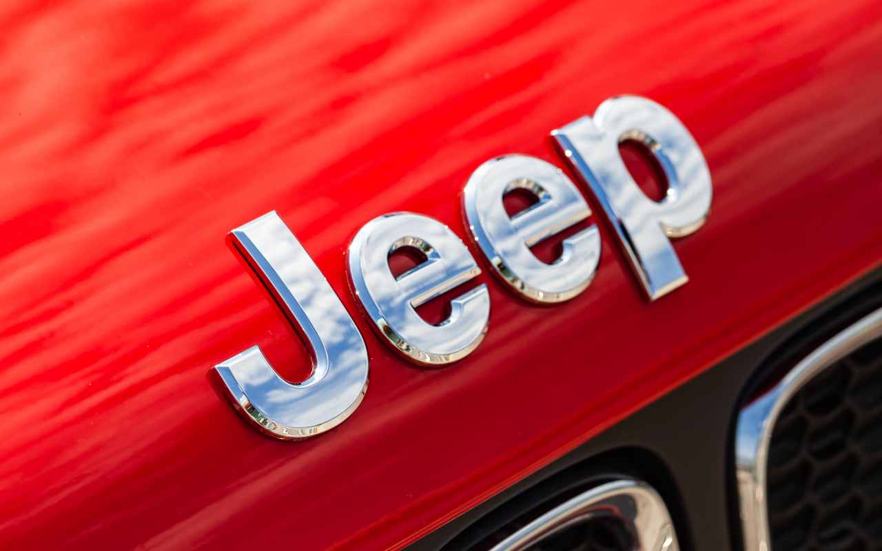 Jeep (Adobe Stock)