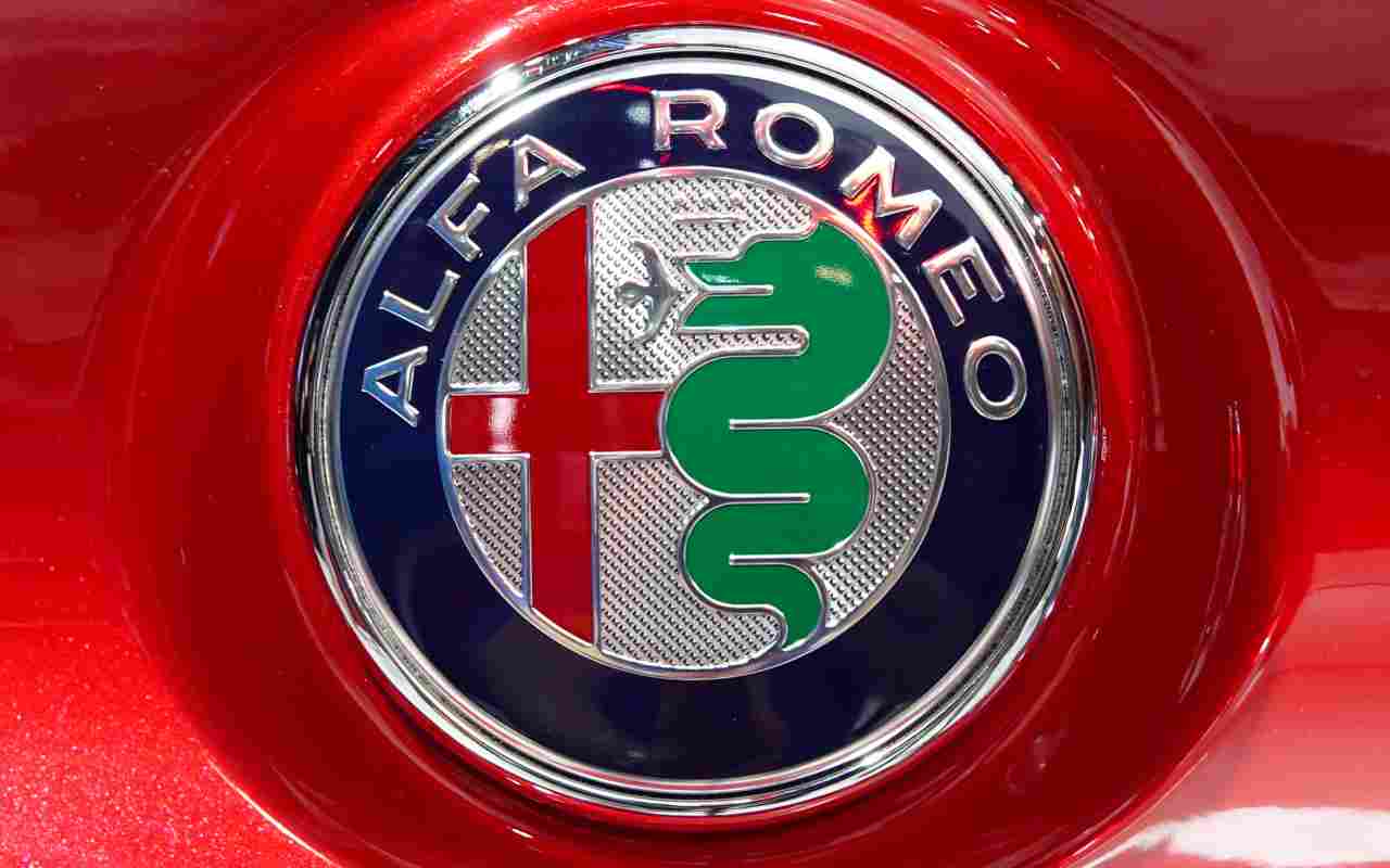 Alfa Romeo Logo (Adobe Stock)