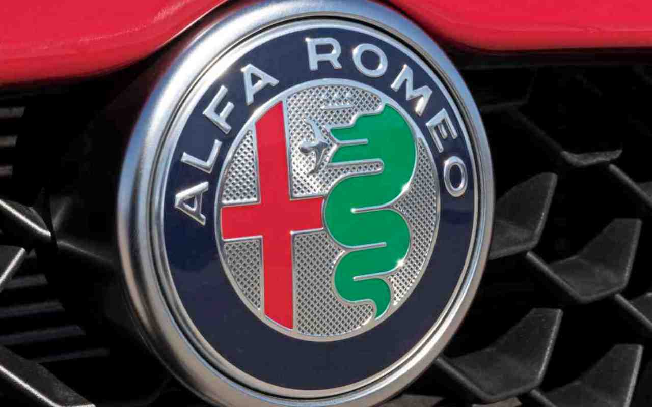 Alfa Romeo Logo (Adobe Stock)