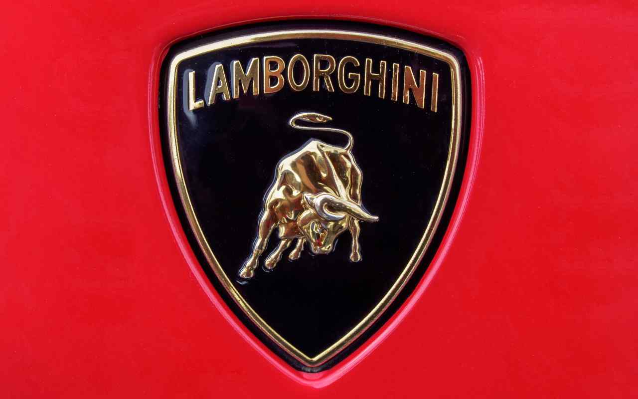 Lamborghini Logo (Adobe Stock)