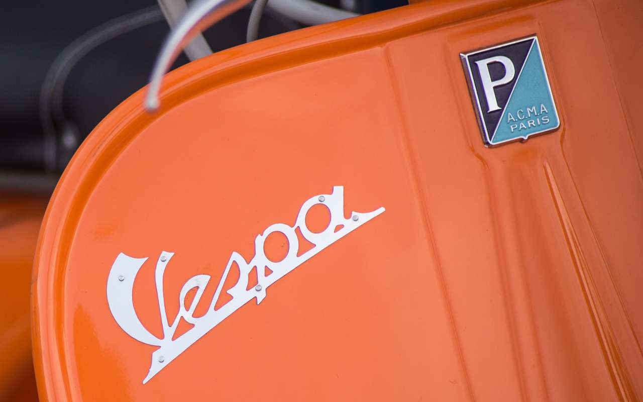 Vespa (Adobe Stock)