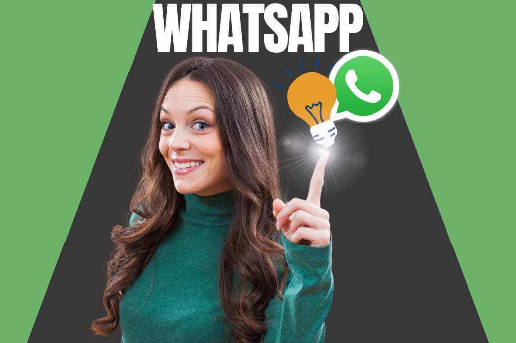 Ragazza felice, illustrazione di una lampadina (idea) e logo whatsapp 