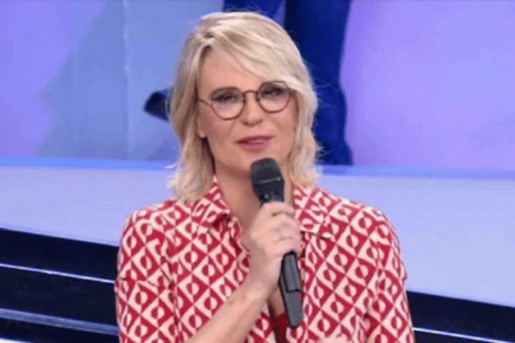 Cos'è successo al viso di Maria De Filippi?