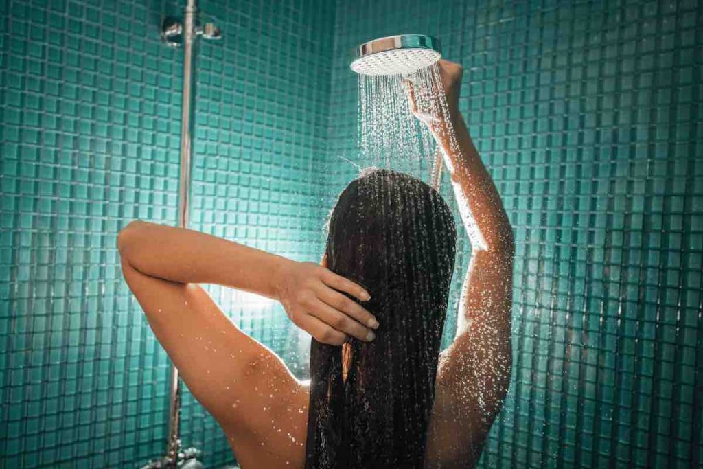Se lo scarico della doccia emana un cattivo odore prova questi rimedi