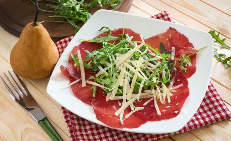 La bresaola viene prodotta con la carne di Zebù