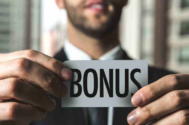 Bonus, occhio all'Isee, c'è chi avrà fino a 630 euro al mese: controlla la data