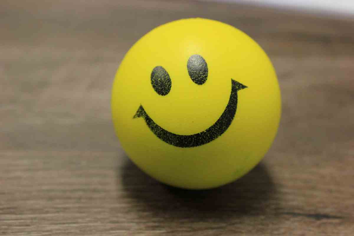 Felicità, gli esercizi psicologici che aiutano a vivere al meglio