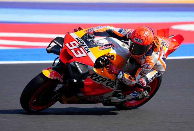 Marquez in sella alla Honda RC213V