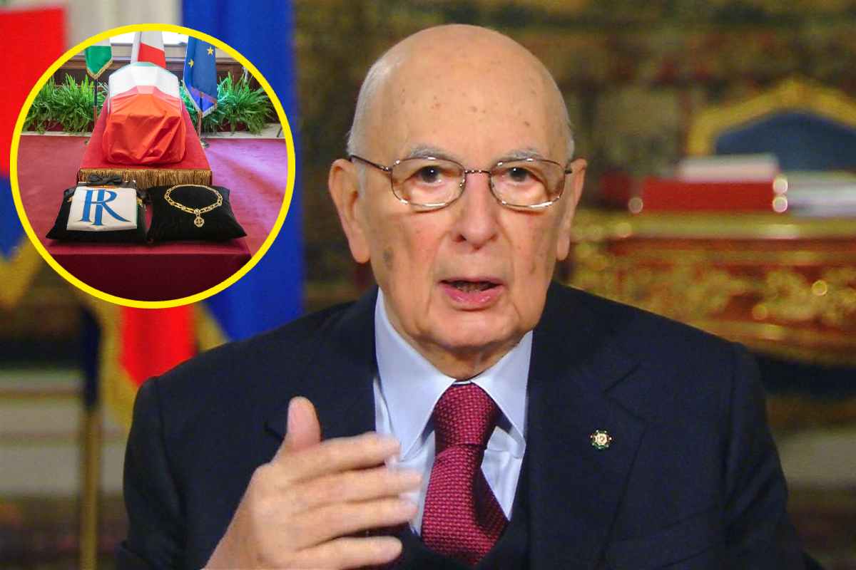 Funerale Giorgio Napolitano: collana d'oro