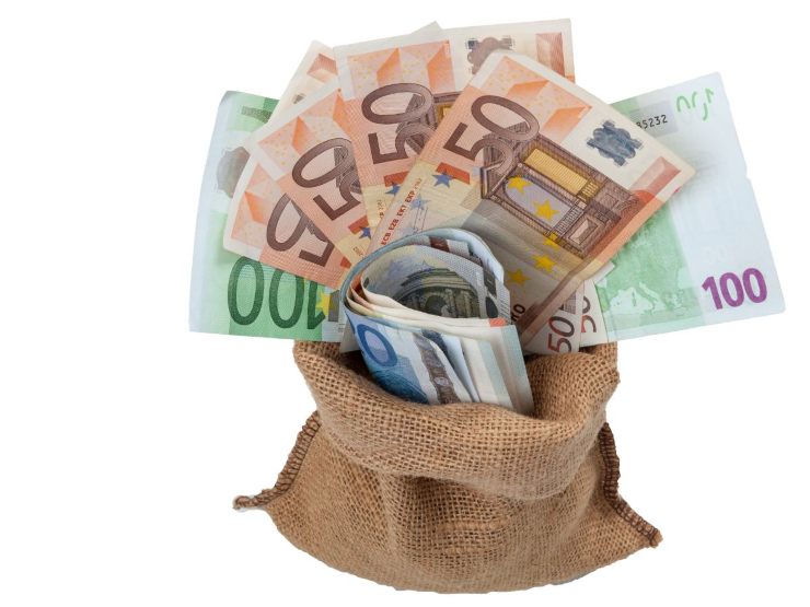 Sacco di soldi in euro