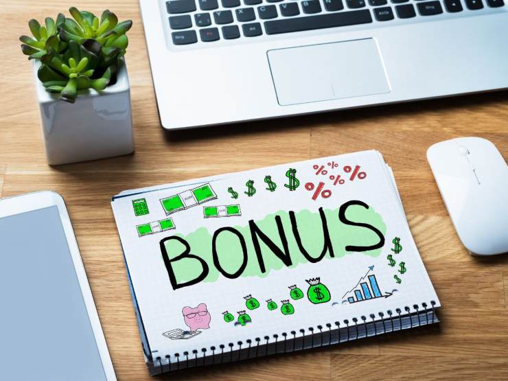 Quaderno con su scritto Bonus