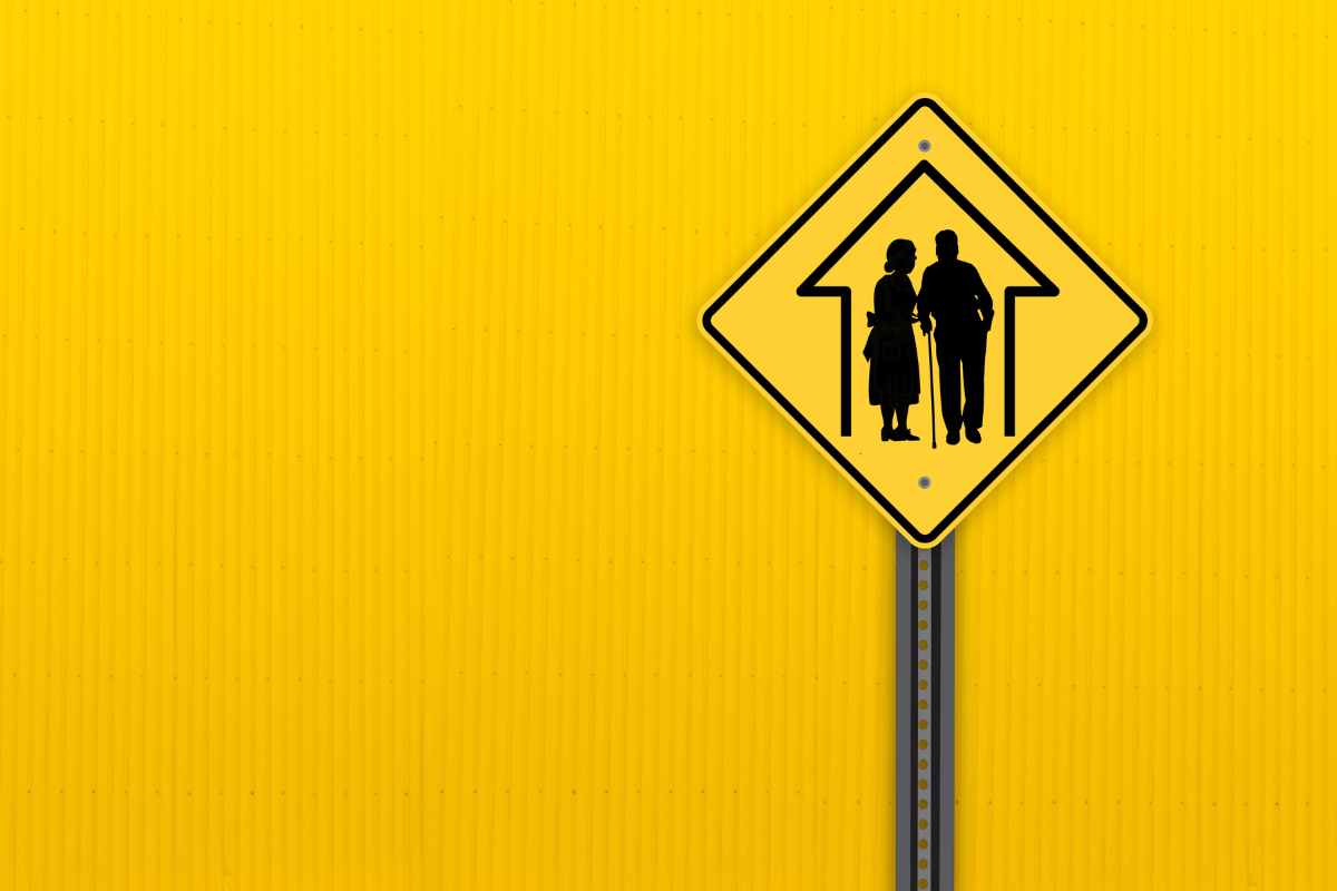 Cartello con il simbolo dei pensionati