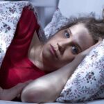 Donna che non riesce a dormire