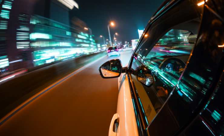 Guidare di notte