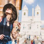 Ragazza in vacanza