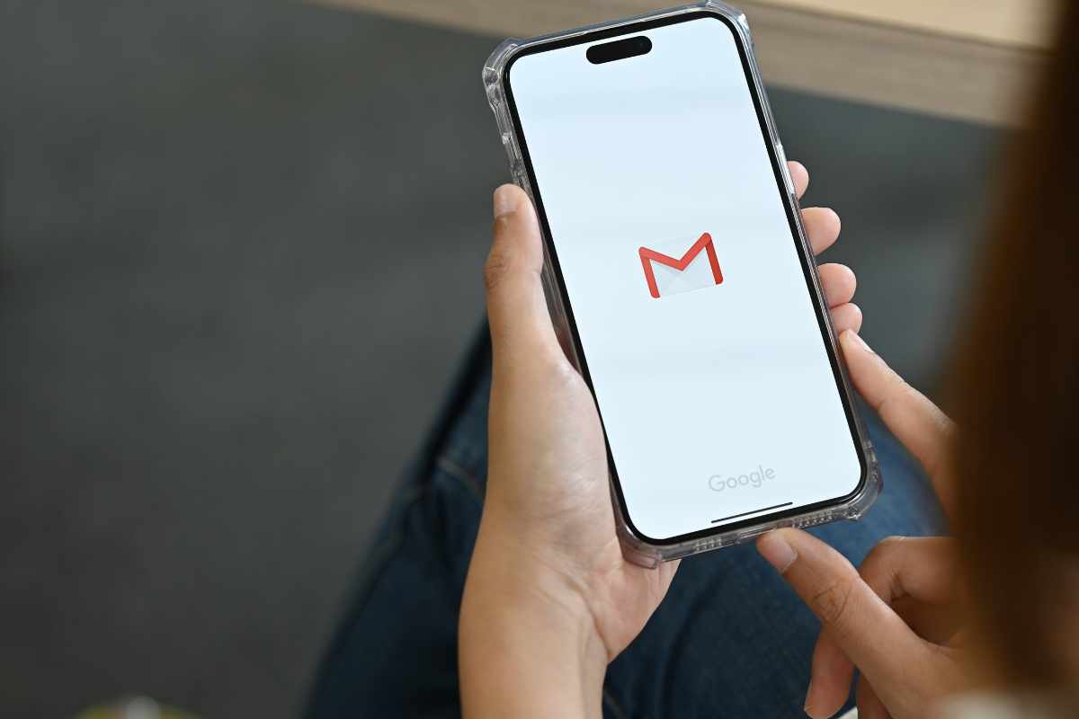 Smartphone tra le mani