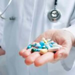 Farmaci in mano