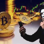 Persona con la maschera e il telefono in mano