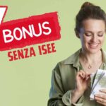 Donna conta le banconote