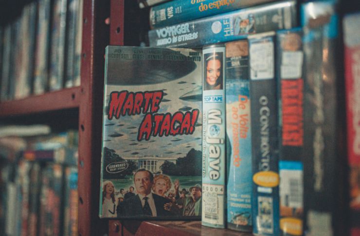 videocassette su un mobile