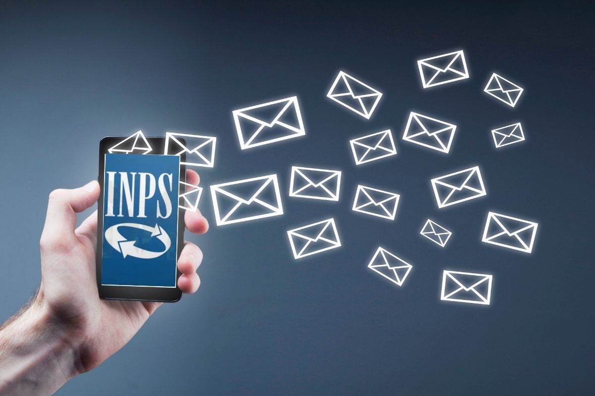 Smartphone con logo INPS e mail